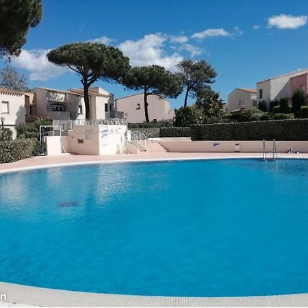 Cap d'Agde T2 avec piscine, tennis et parking. Buitenkant foto