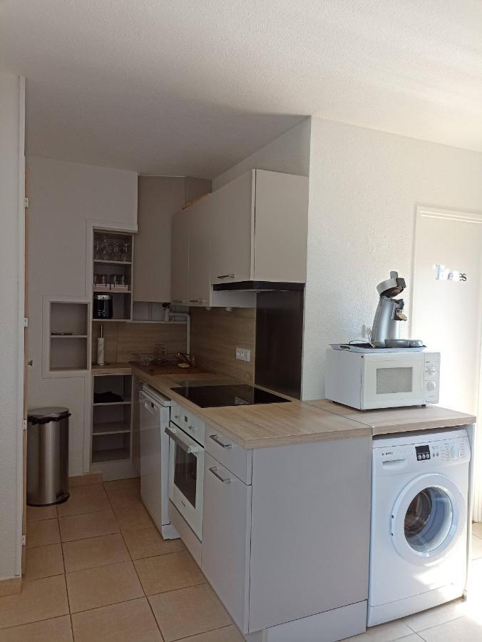 Cap d'Agde T2 avec piscine, tennis et parking. Buitenkant foto