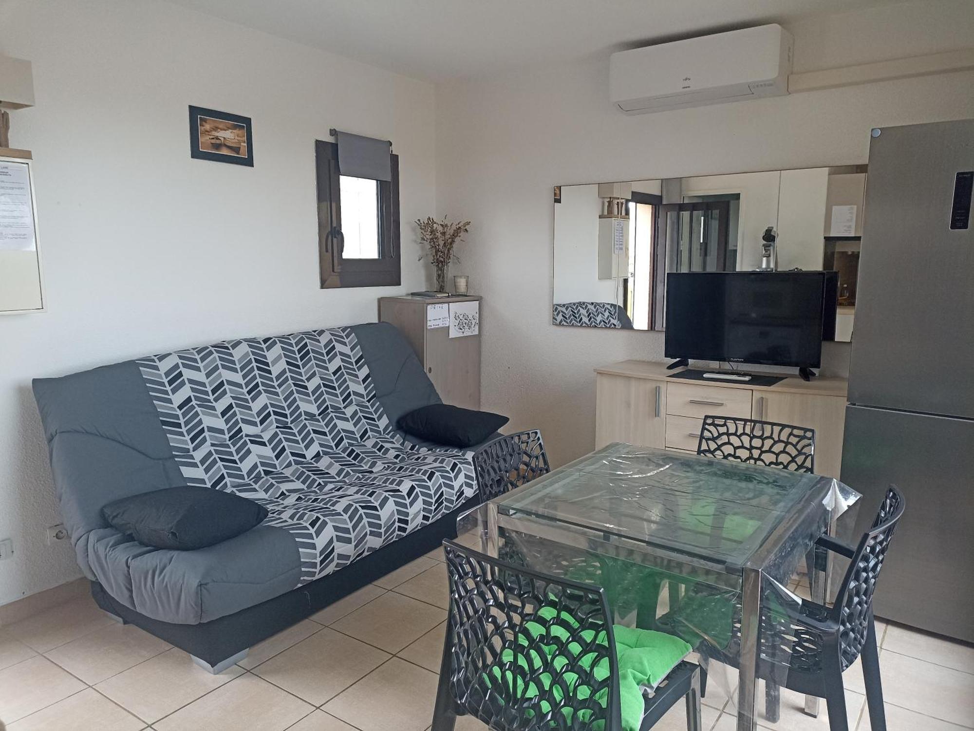 Cap d'Agde T2 avec piscine, tennis et parking. Buitenkant foto